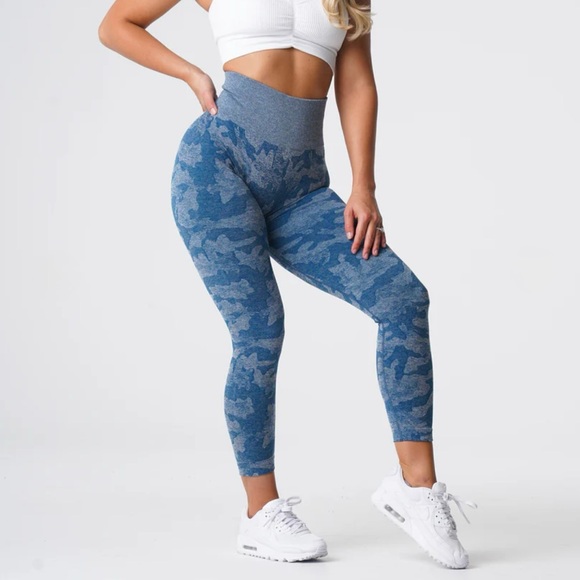 NVGTN Lilac Camouflage Seamless Leggings - Picture 5 of 6